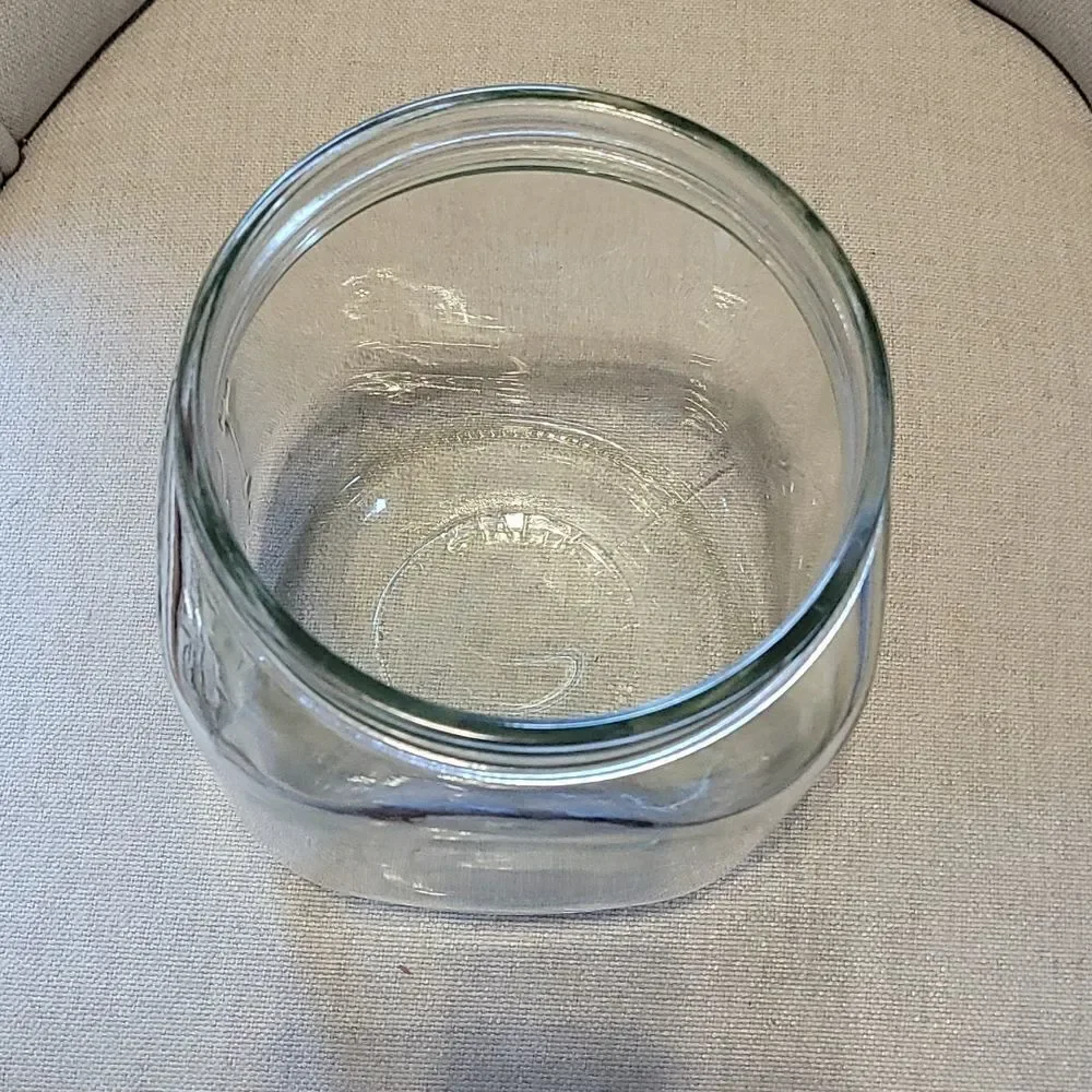 Glass embossed utensil holder
